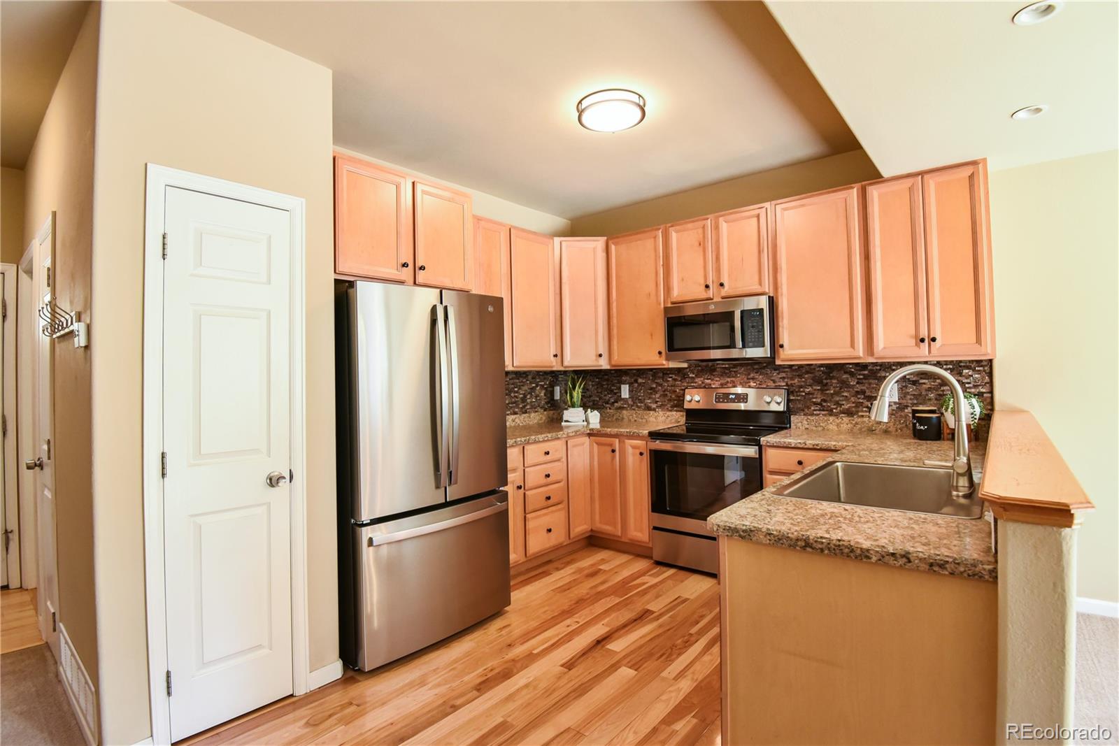 305 Virginia Road, Unit B Bailey, CO 80421 - Photo 9 of 41 Gallery Image 9