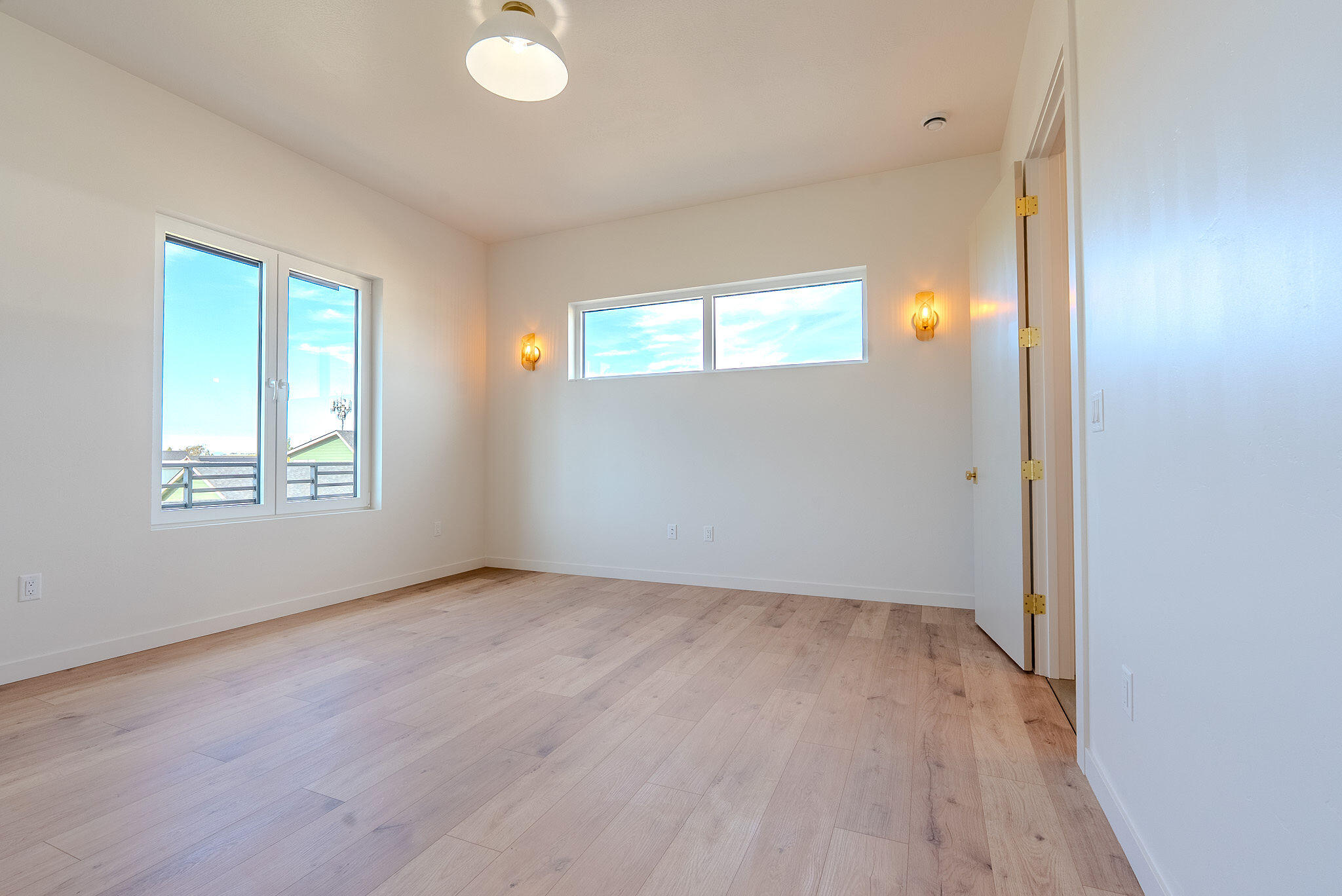 312 East Rapp Road Talent, OR 97540 - Photo 7 of 37 DSC01977-HDR