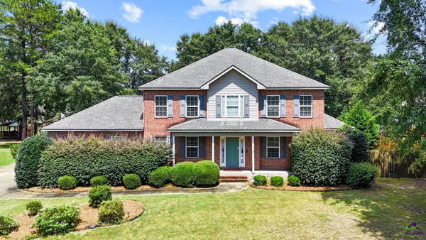 $384,900 | 222 Olde Hickory Circle, Bonaire, GA 31005