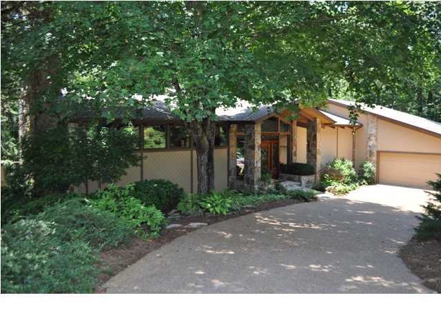 4124 Hamill Road Hixson, TN 37343 - Photo 1 of 25 Primary Photo