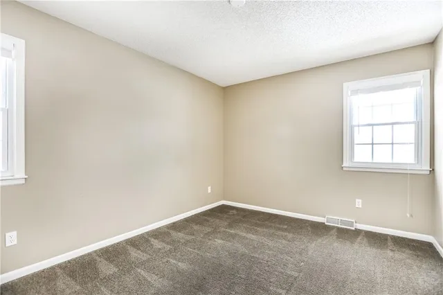 $2,495 | 14916 West 65th Street, Shawnee, KS 66216