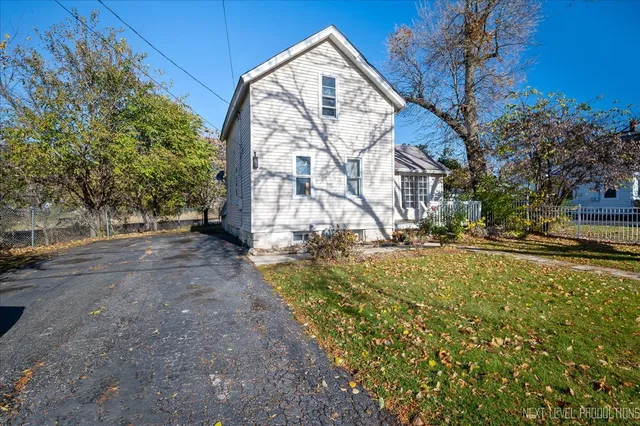 $150,000 | 253 Church Street, West Chicago, IL 60185