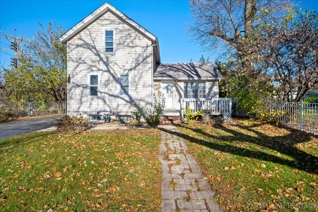 $150,000 | 253 Church Street, West Chicago, IL 60185