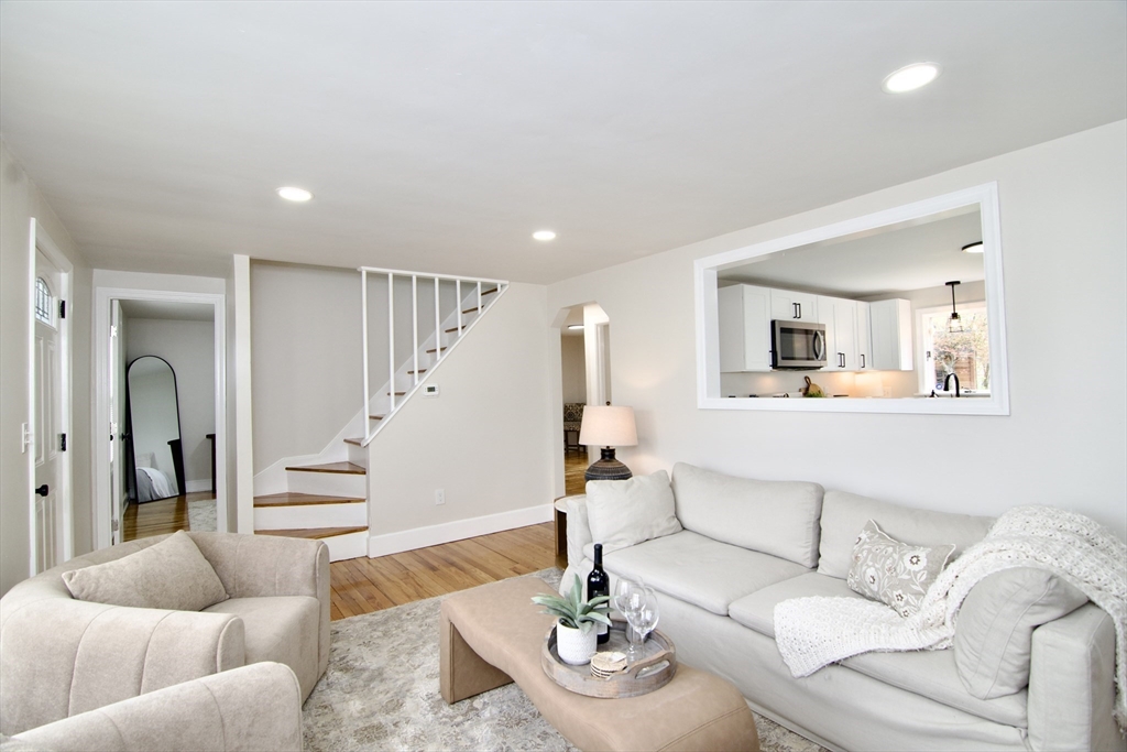 1657 Carew Street Springfield, MA 01104 - Photo 16 of 42