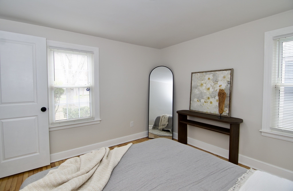 1657 Carew Street Springfield, MA 01104 - Photo 19 of 42