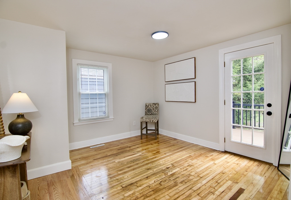 1657 Carew Street Springfield, MA 01104 - Photo 22 of 42