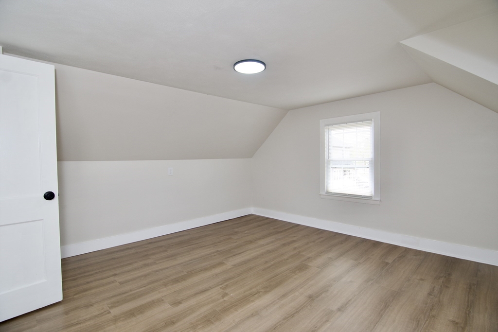 1657 Carew Street Springfield, MA 01104 - Photo 29 of 42