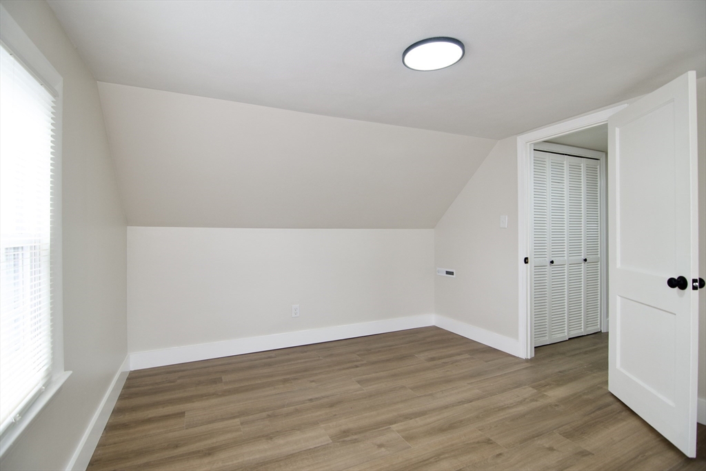 1657 Carew Street Springfield, MA 01104 - Photo 33 of 42