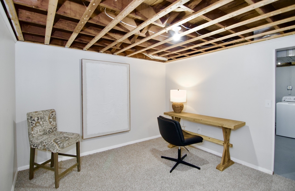 1657 Carew Street Springfield, MA 01104 - Photo 40 of 42