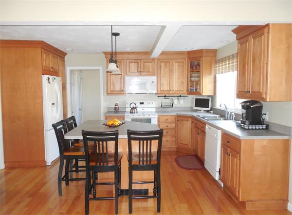 10 Dudley Southbridge Road Dudley, MA 01571 - Photo 4 of 27 Gallery Image 4