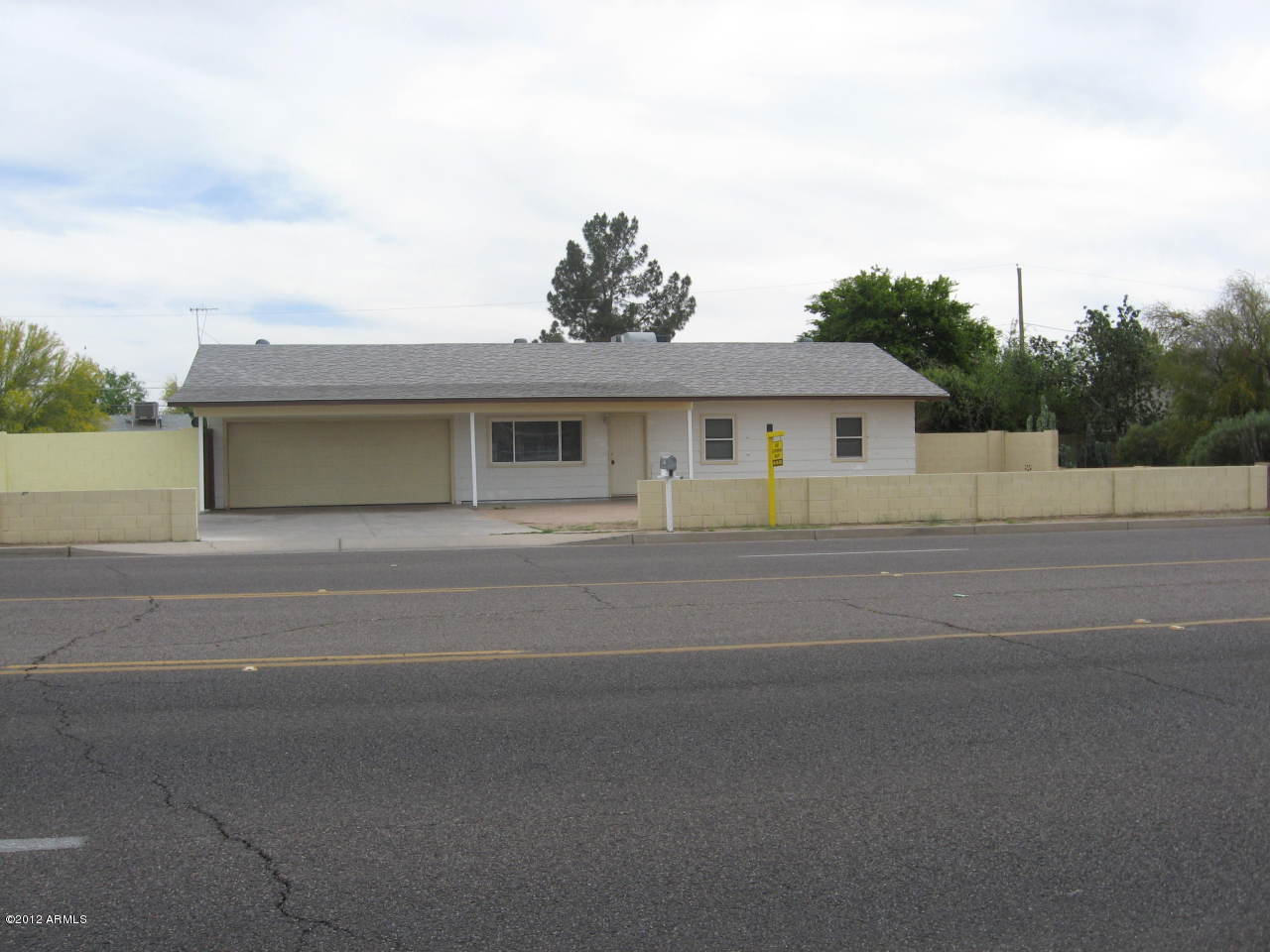 11511 East Broadway Road Mesa, AZ 85208 - Photo 2 of 7 Front of home
