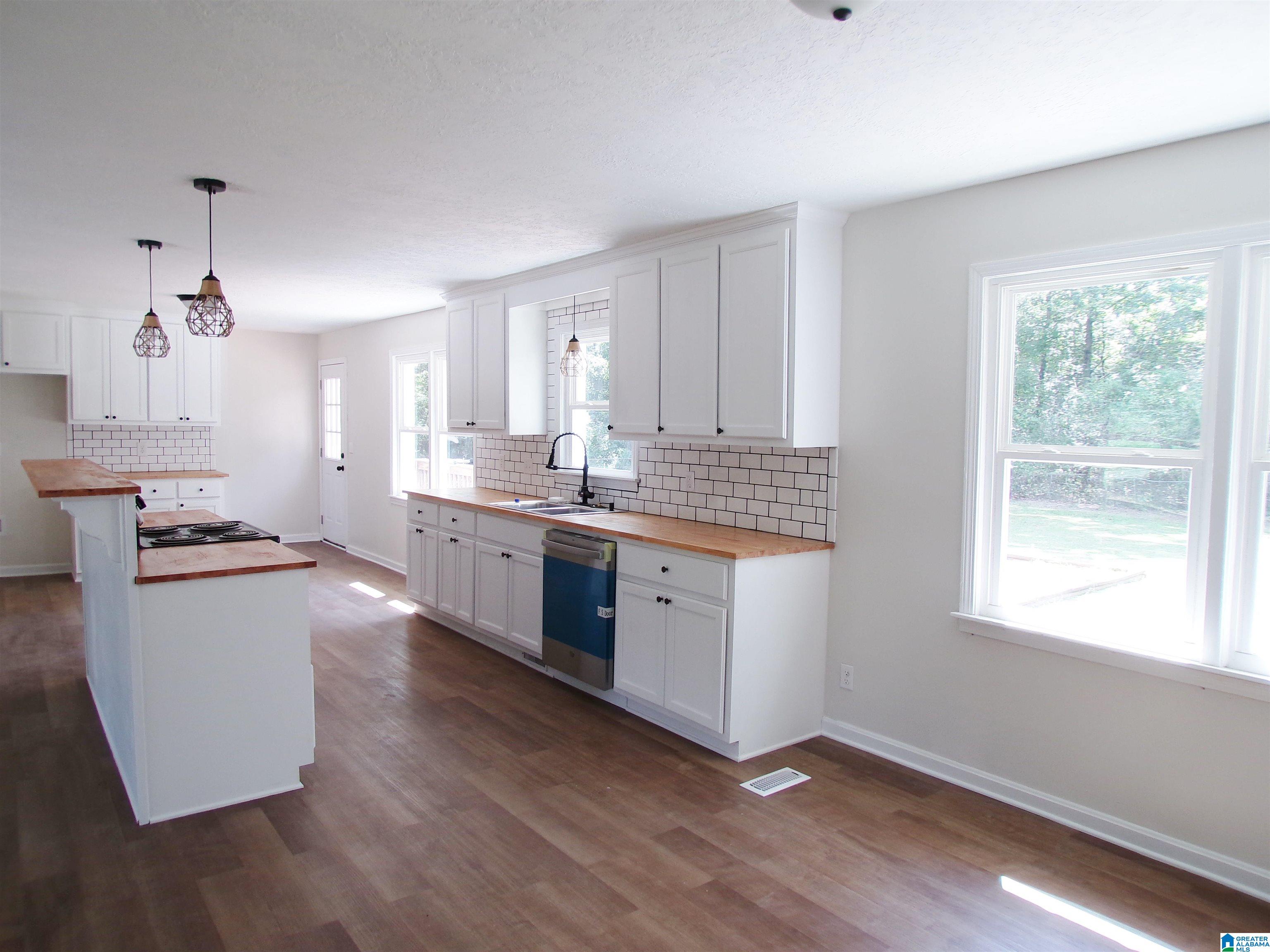 830 Troy Street Gadsden, AL 35901 - Photo 4 of 51