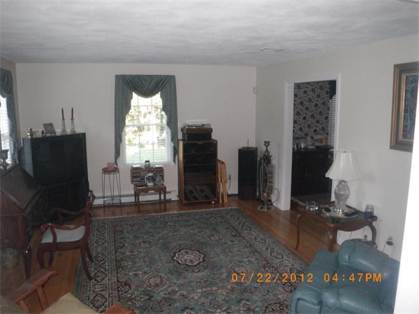 18 Vincent Road Mendon, MA 01756 - Photo 5 of 11 Gallery Image 5