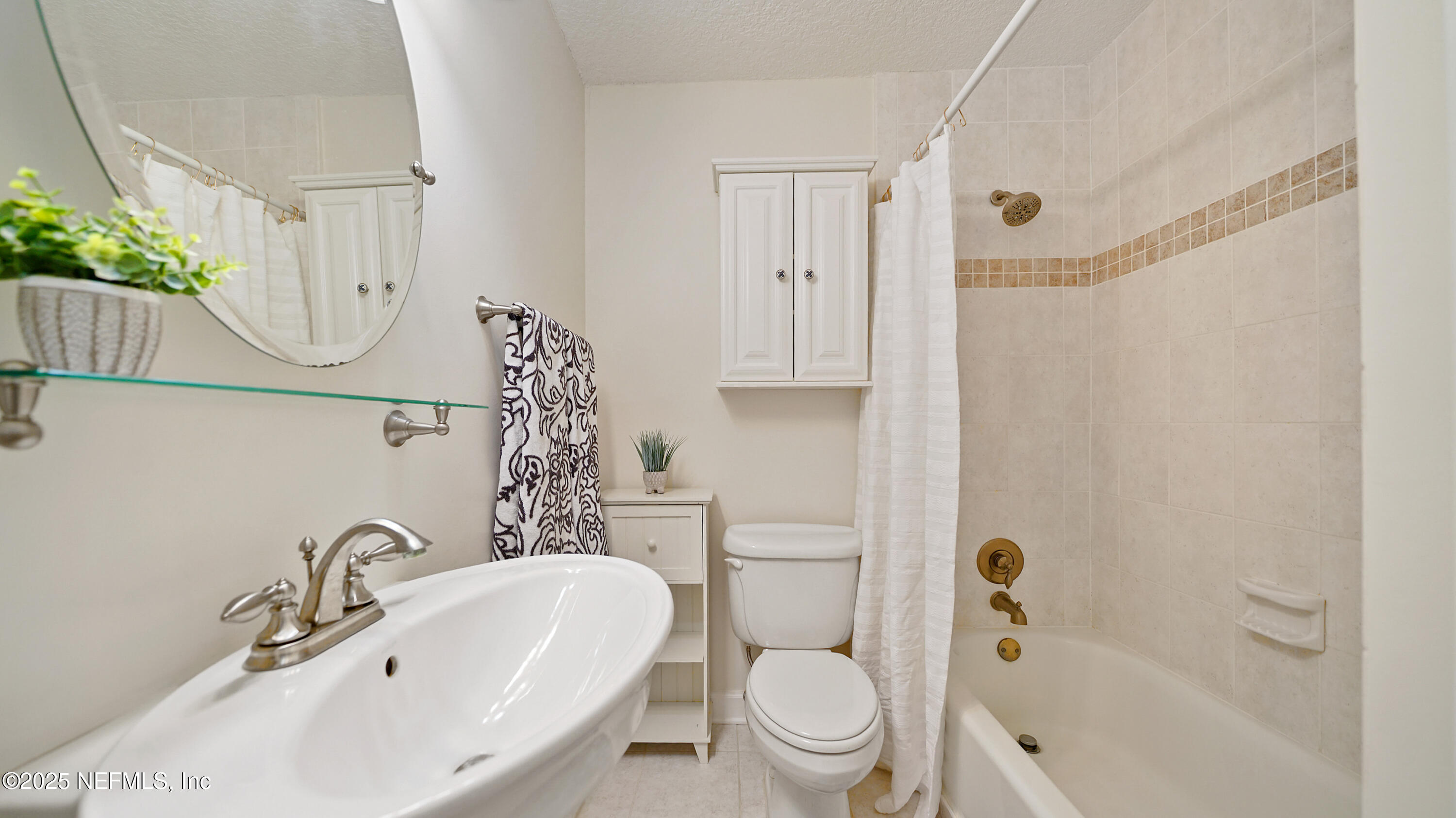 2233 Seminole Road, Unit 7 Atlantic Beach, FL 32233 - Photo 29 of 52 Owners En Suite Bath