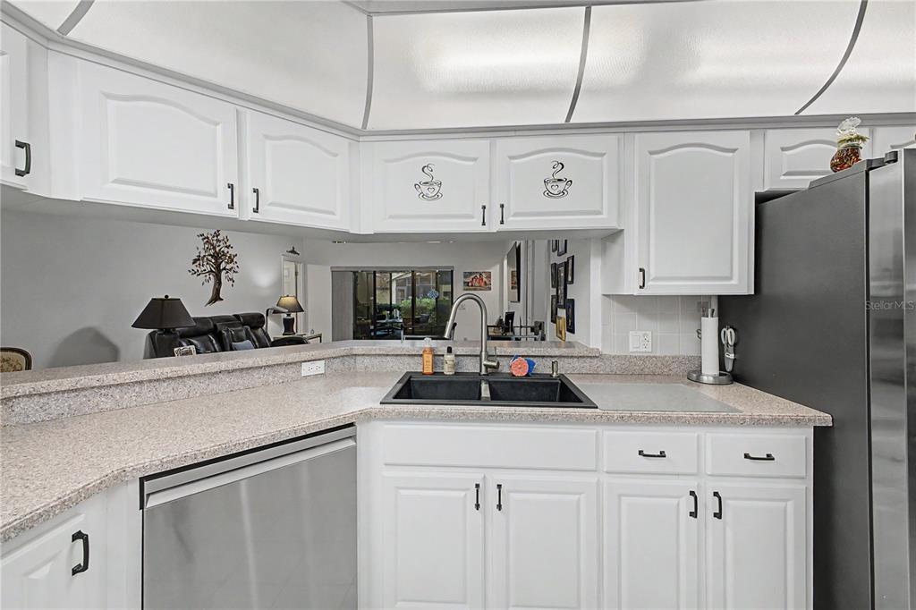 11408 Deercroft Court Spring Hill, FL 34609 - Photo 14 of 57