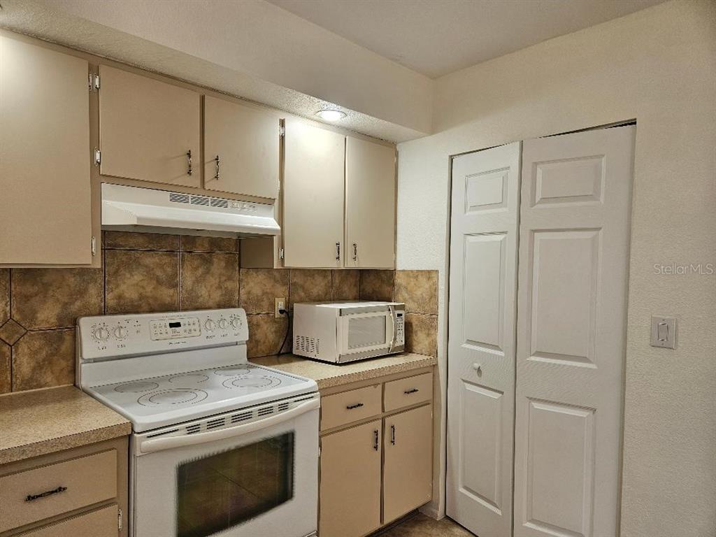 355 Spring Lake Boulevard Northwest Port Charlotte, FL 33952 - Photo 25 of 43