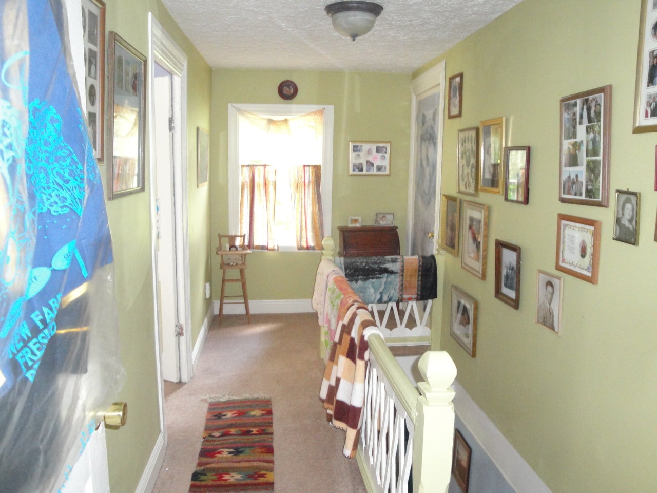 125 Rr 1 Dunmore, WV 24934 - Photo 34 of 41 Upper Hallway