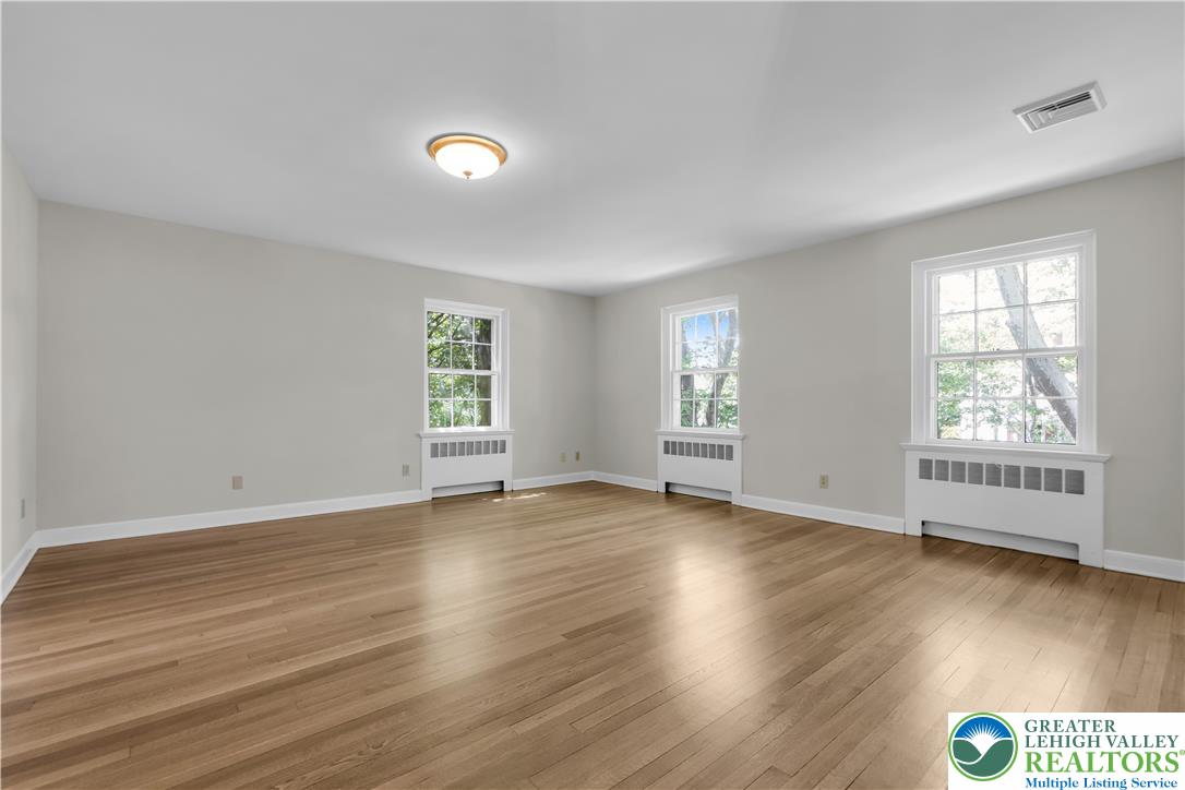1942 Sycamore Street Bethlehem, PA 18017 - Photo 29 of 74