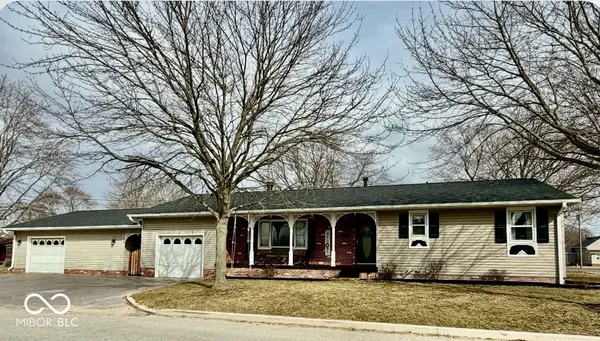 $399,000 | 1202 7th Street, Covington, IN 47932