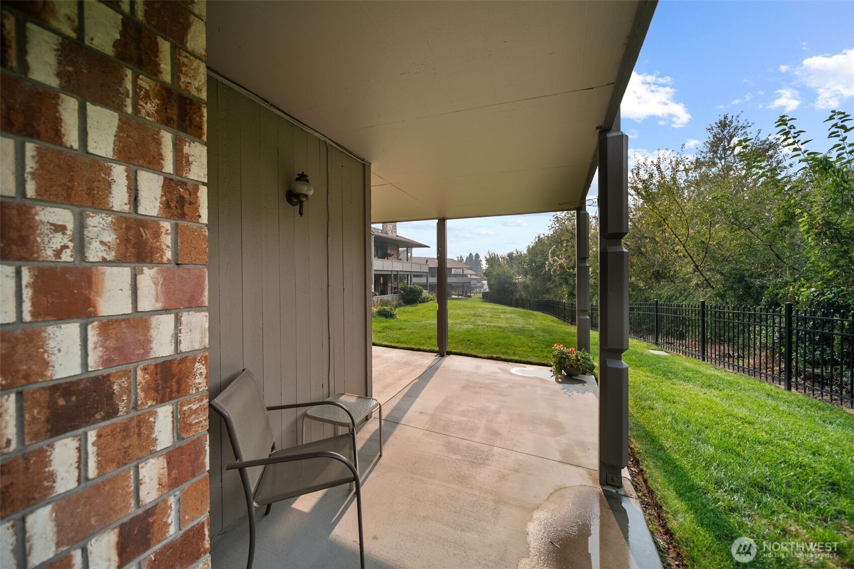 225 19th Street Northeast, Unit 23 East Wenatchee, WA 98802 - Photo 35 of 40 a view of an outdoor space and yard