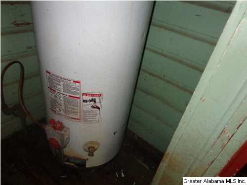 1745 Cleburn Avenue Southwest Birmingham, AL 35211 - Photo 3 of 7