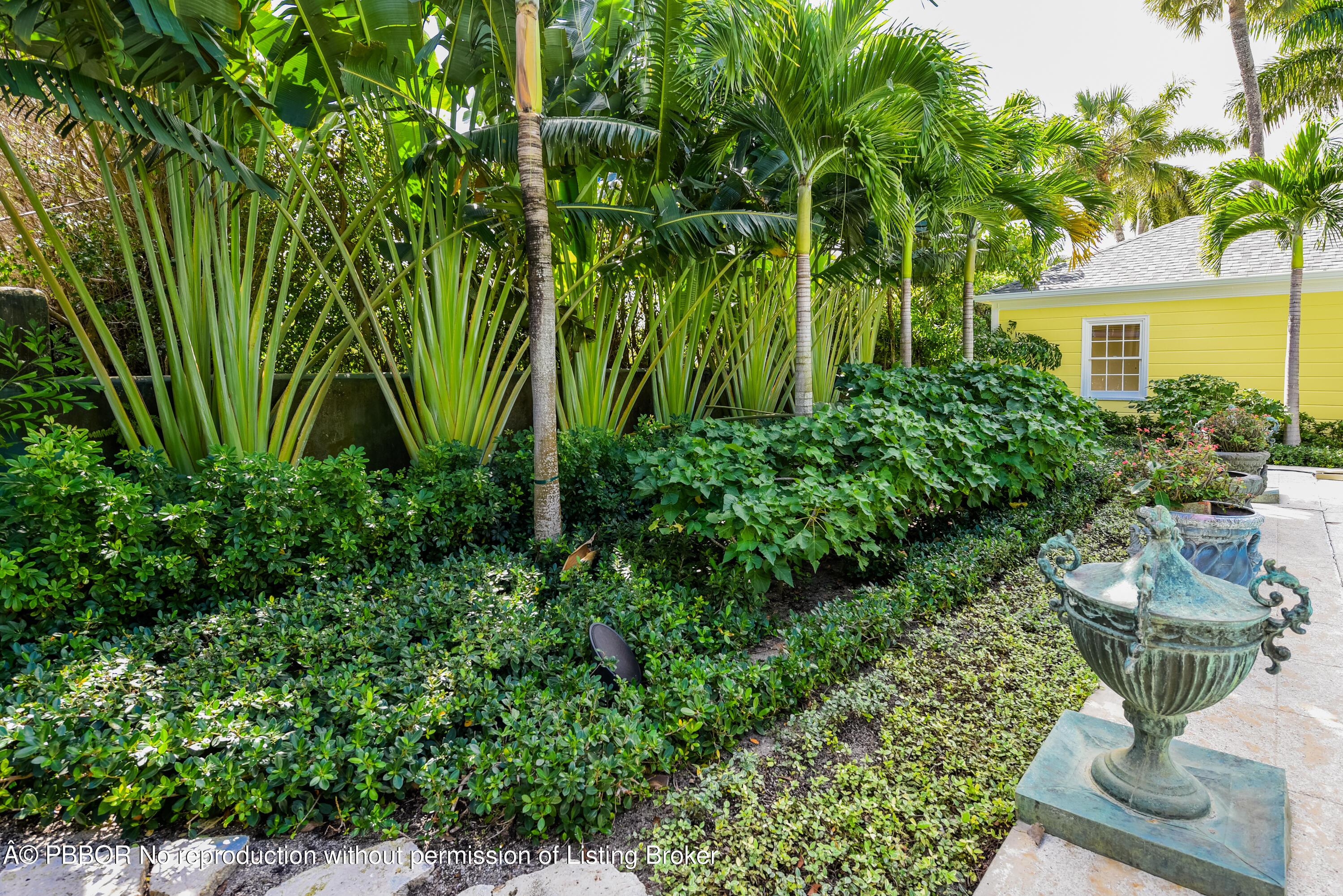 250 Algoma Road Palm Beach, FL 33480 - Photo 44 of 60 250 Algoma Rd Palm Beach FL-print-048-00