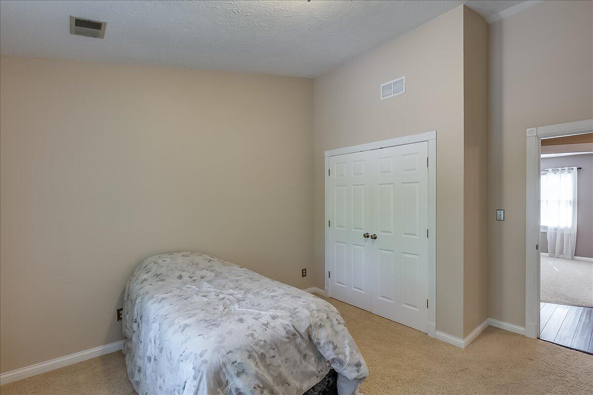 1150 Rockbridge Road Lexington, KY 40515 - Photo 35 of 41 33-2-31