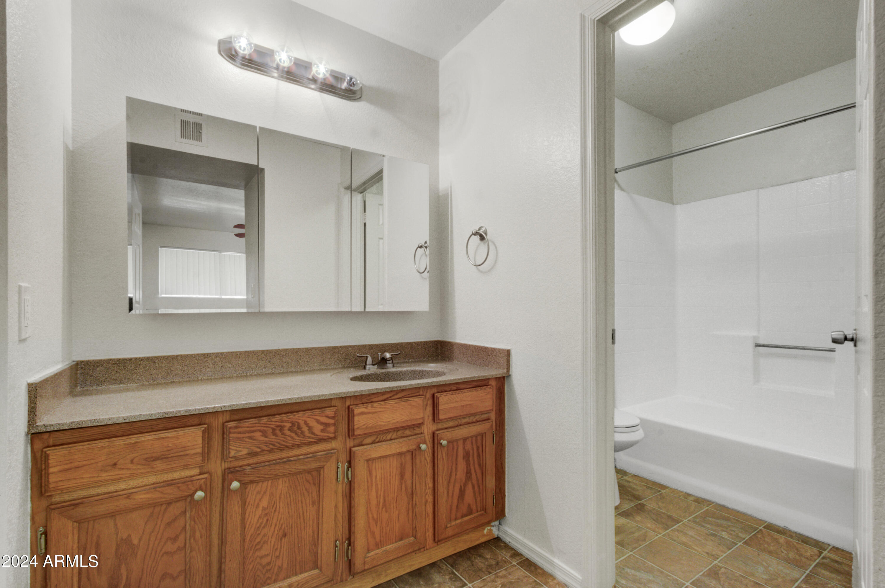 1331 West Baseline Road, Unit 118 Mesa, AZ 85202 - Photo 13 of 21 013_Primary Bathroom