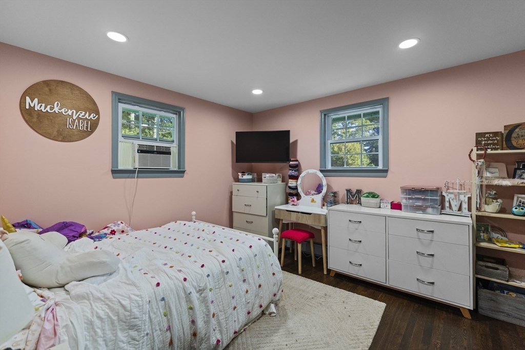 86 Pine Street Rochester, MA 02770 - Photo 18 of 41