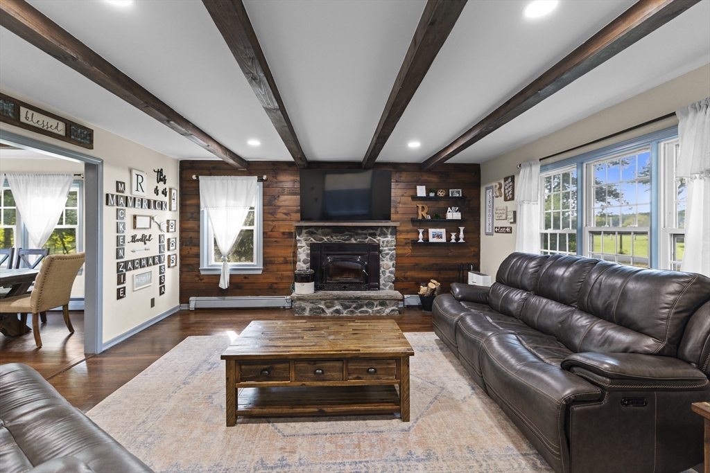 86 Pine Street Rochester, MA 02770 - Photo 2 of 41