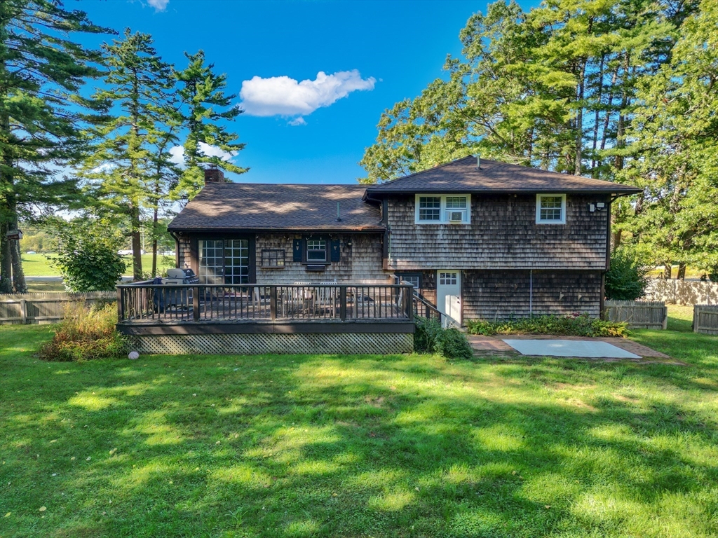 86 Pine Street Rochester, MA 02770 - Photo 27 of 41