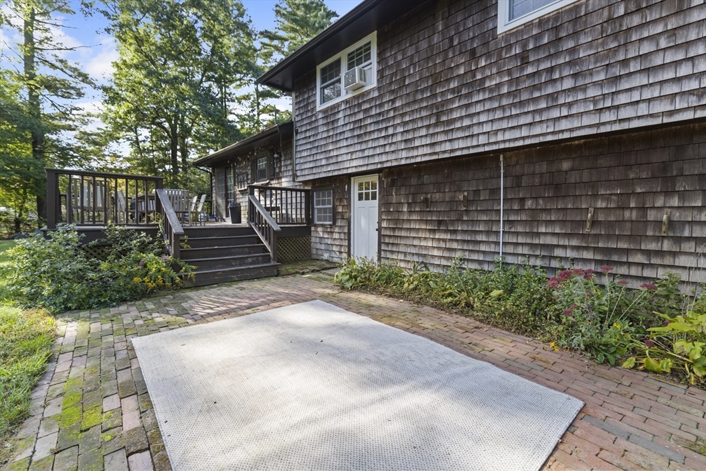 86 Pine Street Rochester, MA 02770 - Photo 31 of 41