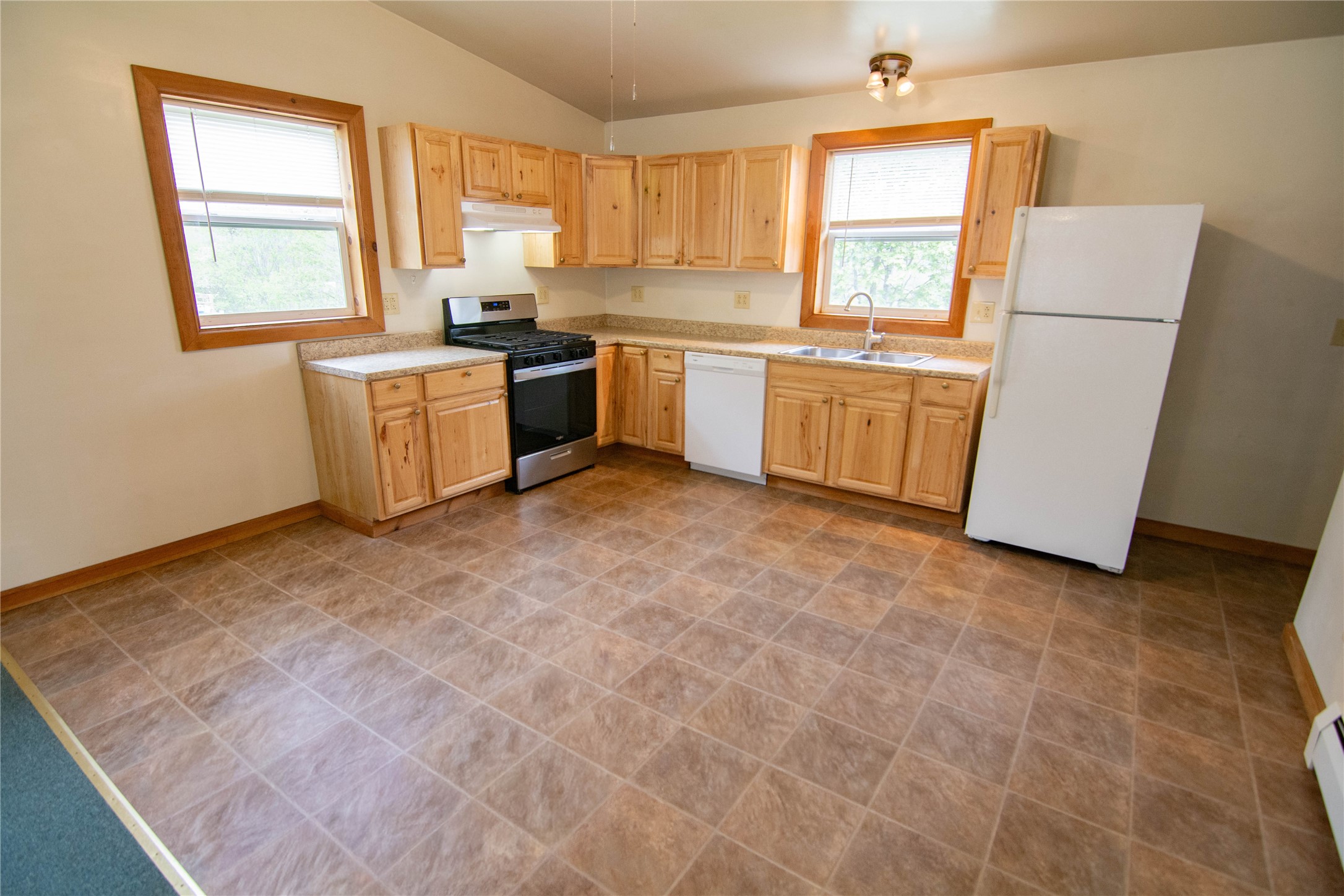 66 Savitch Road Binghamton, NY 13901 - Photo 7 of 19