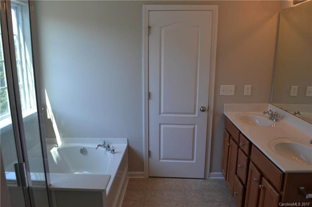 5608 Cactus Valley Road Charlotte, NC 28277 - Photo 13 of 24 Gallery Image 13