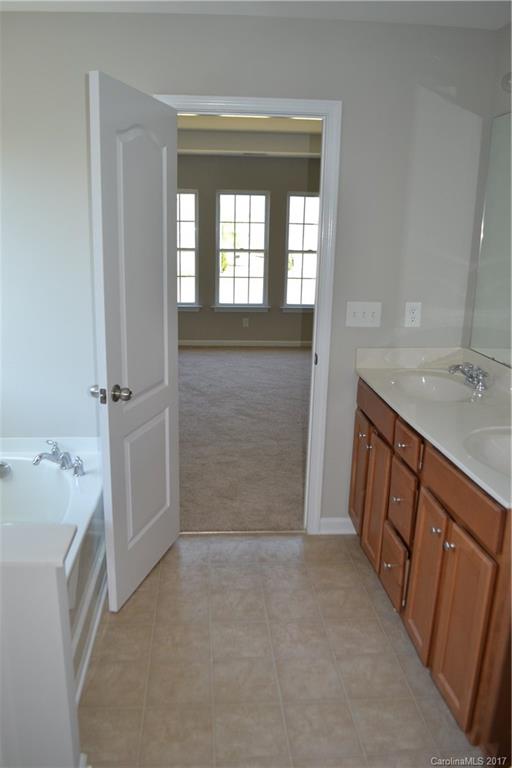 5608 Cactus Valley Road Charlotte, NC 28277 - Photo 16 of 24 Gallery Image 16
