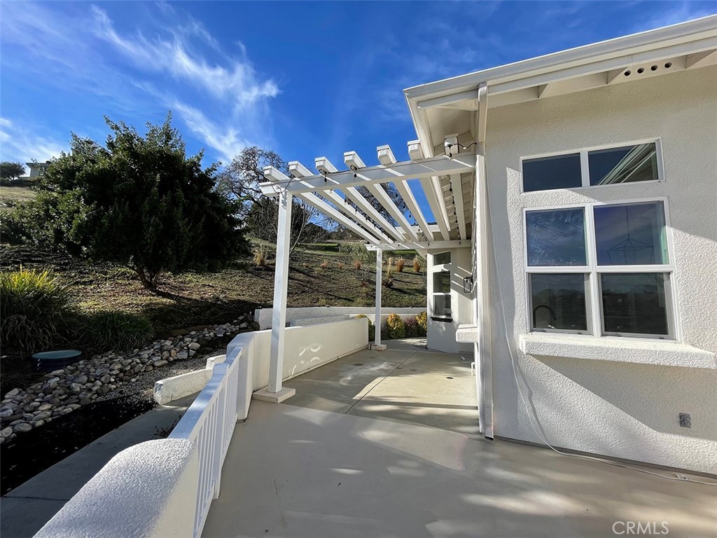 8560 Corriente Road Atascadero, CA 93422 - Photo 7 of 53 a view of an outdoor space with seating area