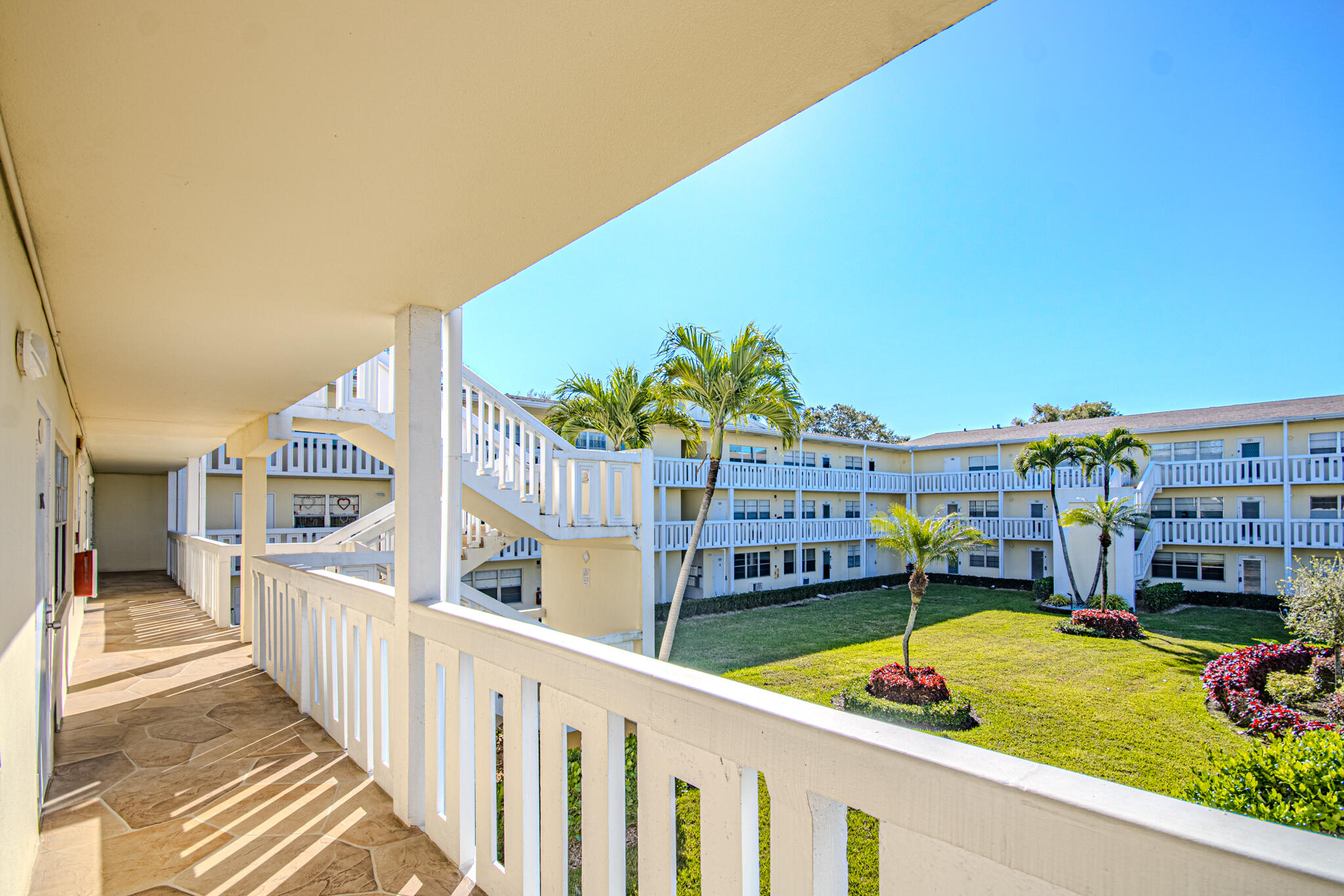 15 Dorset A Boca Raton, FL 33434 - Photo 17 of 20 Photo-704