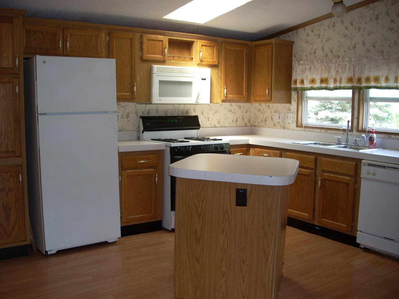 15673 3rd Road Plymouth, IN 46563 - Photo 4 of 24 Gallery Image 4