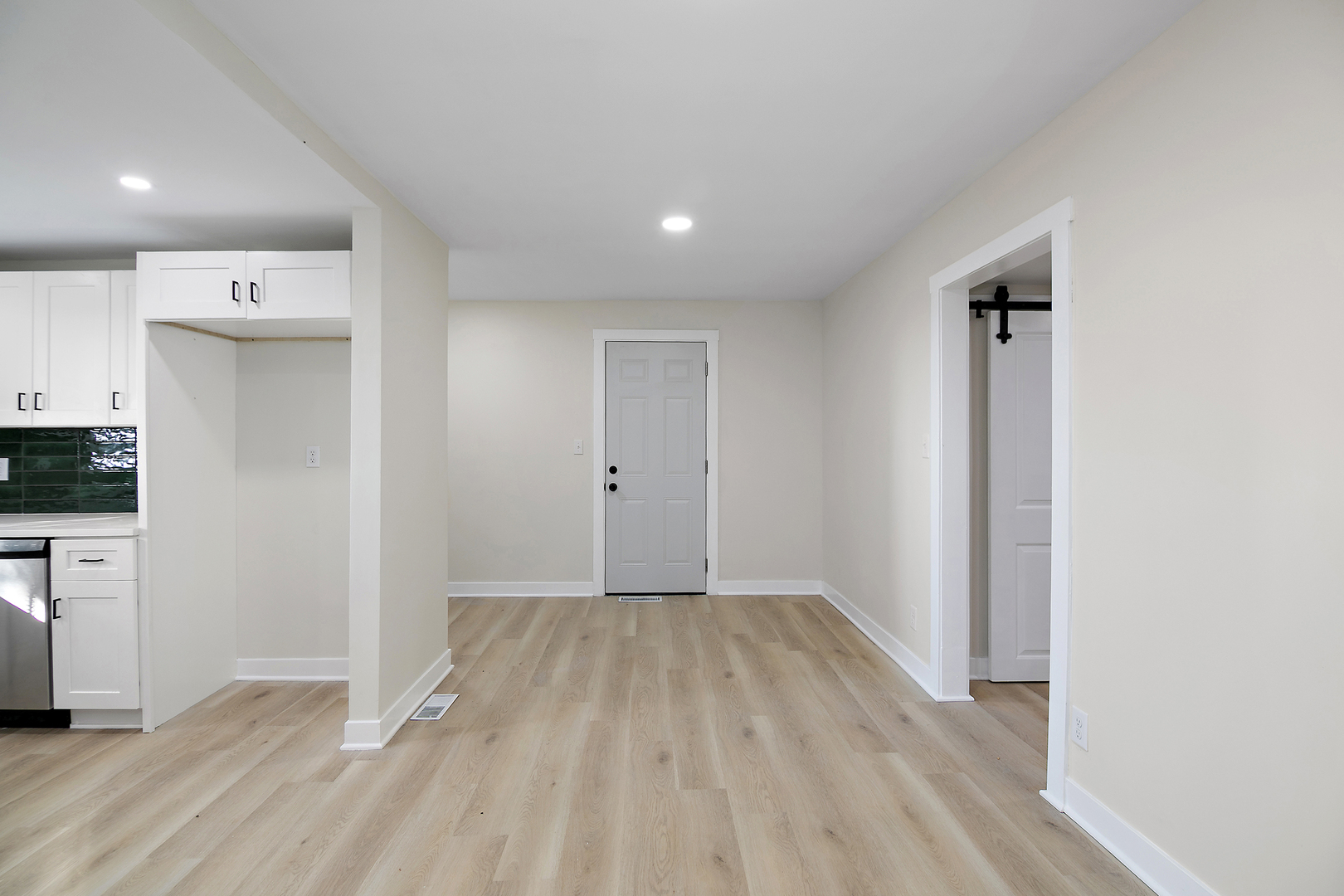 2773 North 900 East Road Ashkum, IL 60911 - Photo 15 of 30 a view of empty room with wooden floor