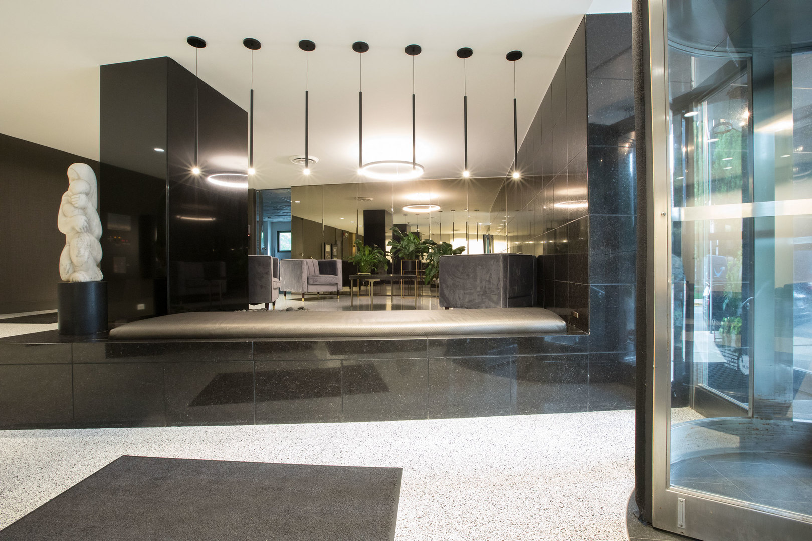 253 East Delaware Place, Unit 9H Chicago, IL 60611 - Photo 3 of 10