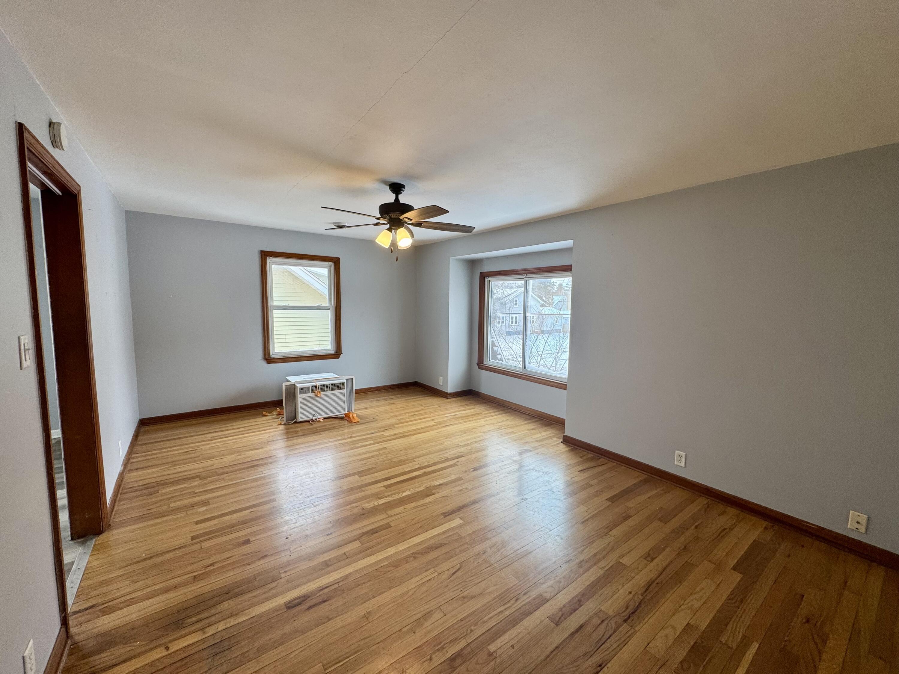 5601 37th Avenue Kenosha, WI 53144 - Photo 18 of 31 Unit 2 Living Room