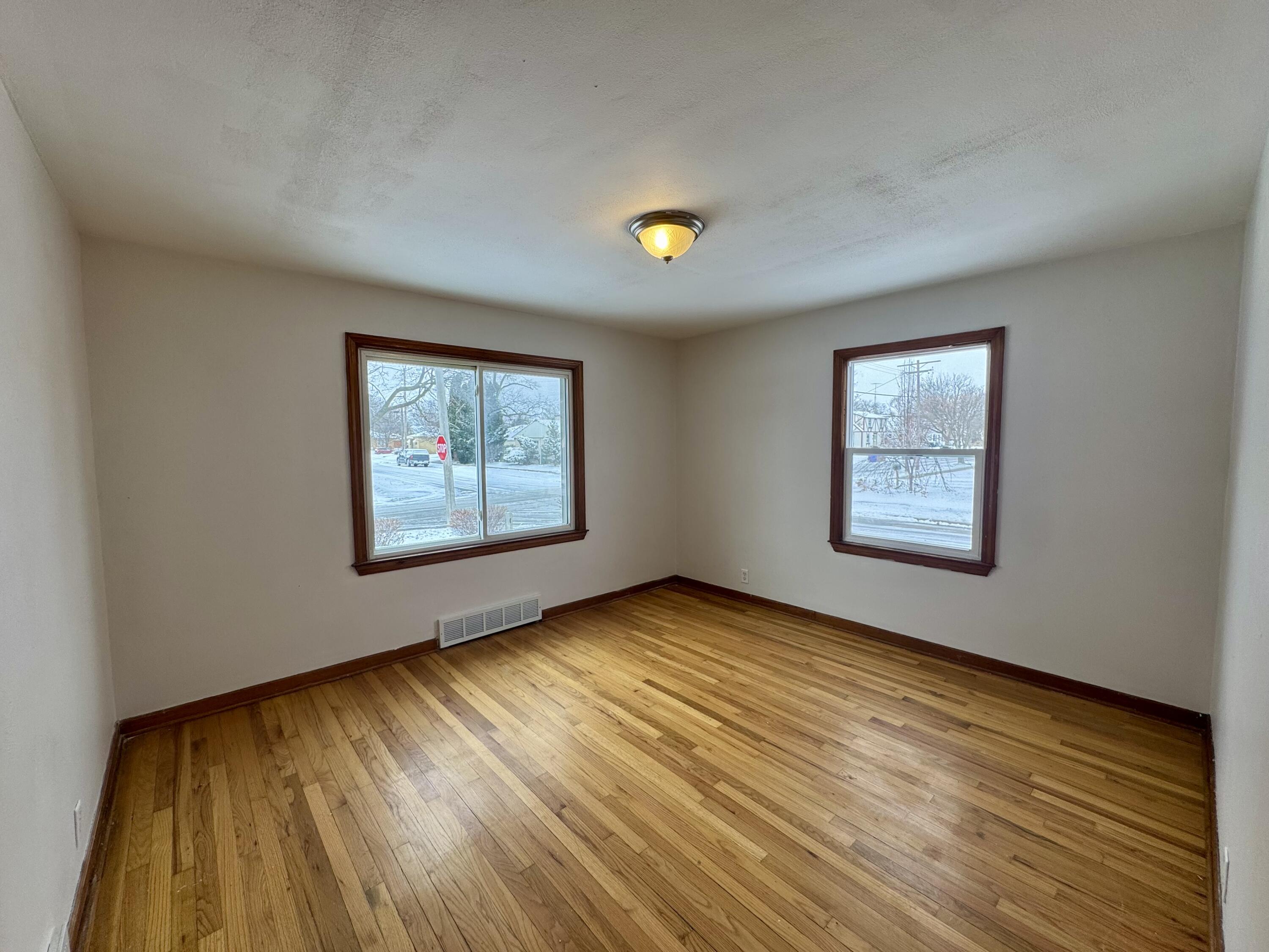 5601 37th Avenue Kenosha, WI 53144 - Photo 10 of 31 Unit 1 Primary Bedroom