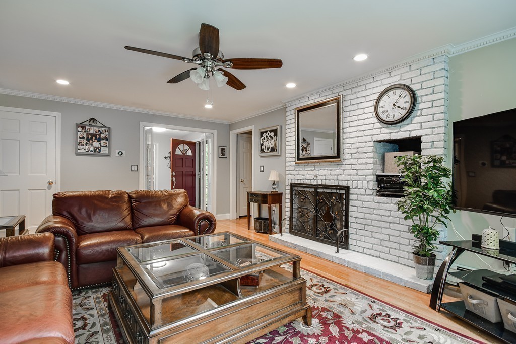 56 Knight Road Framingham, MA 01701 - Photo 7 of 29 Gallery Image 7