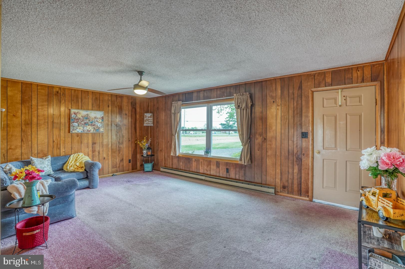 5205 Vernon Road Harrington, DE 19952 - Photo 5 of 42 View from hall