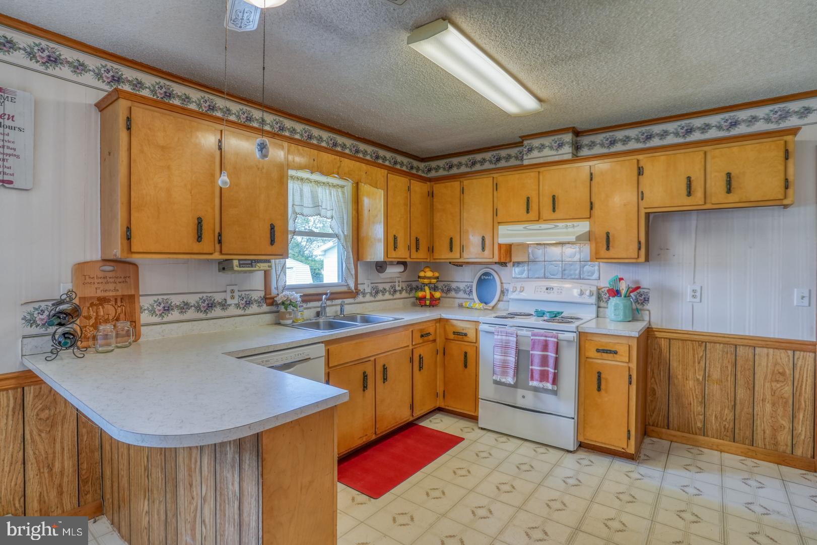 5205 Vernon Road Harrington, DE 19952 - Photo 10 of 42 light and bright!