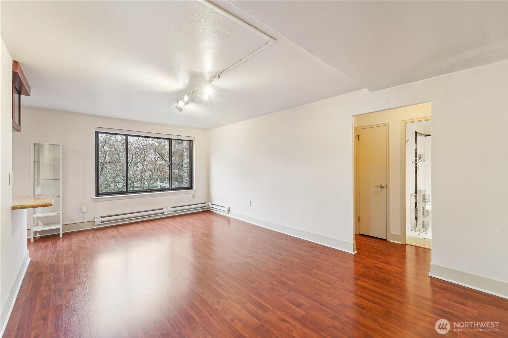 1105 Spring Street, Unit 504 Seattle, WA 98104 - Photo 10 of 22