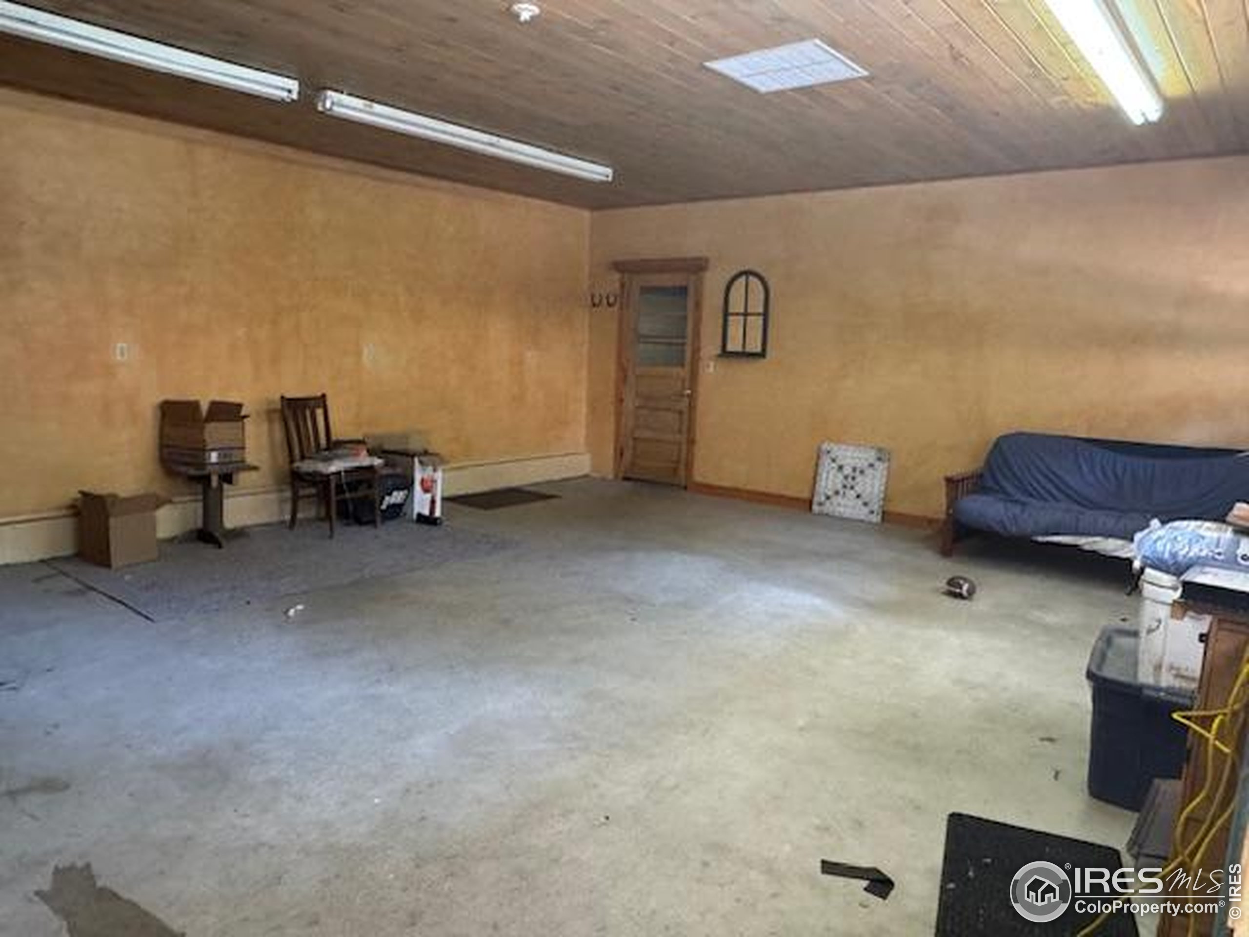 110 Meadow Lane Bellvue, CO 80512 - Photo 25 of 28 a view of work space and windows