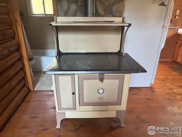 a close view of a stove