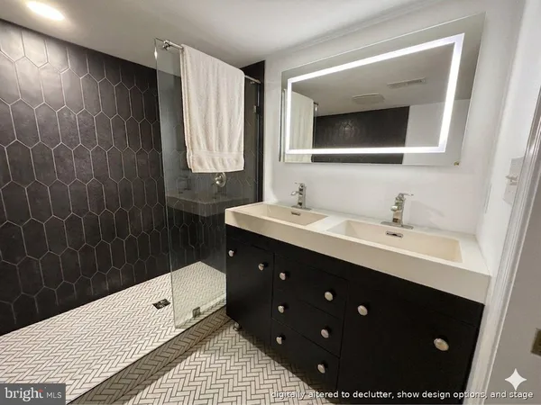 $750,000 | 6906 Sycamore Avenue, Takoma Park, MD 20912