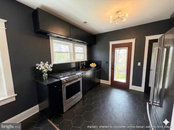 $750,000 | 6906 Sycamore Avenue, Takoma Park, MD 20912